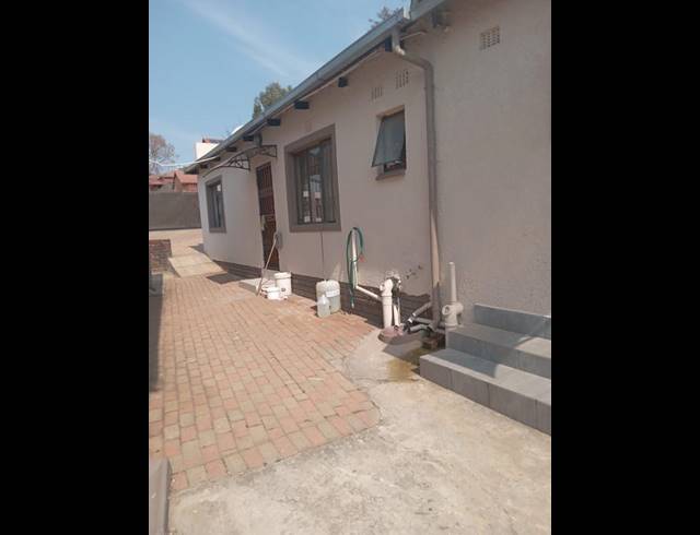 3 BEDROOM HOUSE FOR SALE IN BIRCH ACRES